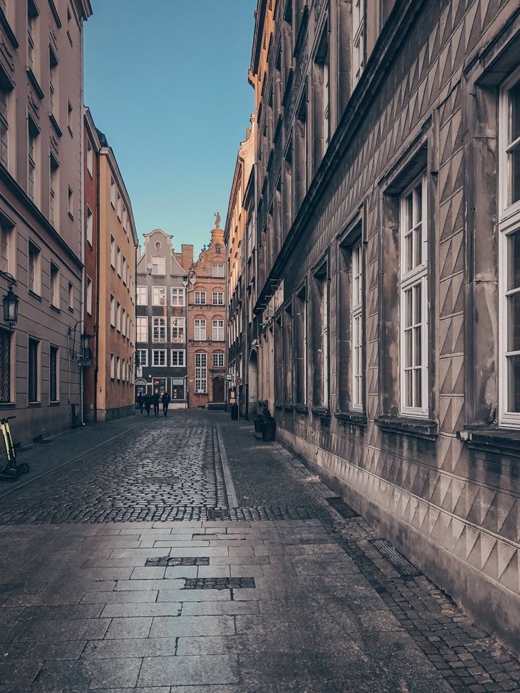 Exterior streetscape photo placeholder for the hotel building and surrounding blocks